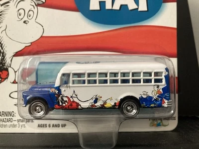 Autobús Chevy Cat In The Hat 1956 escala 1:64 diecast por Johnny Lightning Foto 1 de 3