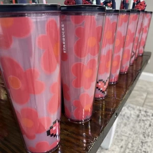 Starbucks 25' Flower Pixel Heart Cold 24oz Tumbler W/ Straw Topper NWT Valentine - Picture 1 of 5