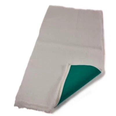 VET BEDDING, NON IRRITANT, NON ALLERGIC, EASY CLEAN, WHITE, DOG BED, PET MAT, - Image 1 of 4