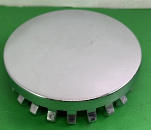 Tapa central de rueda cromada para mercado de accesorios SU CAP-41 3,25" mercado de accesorios - Imagen 1 de 4