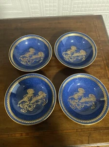 4 schöne Wedgwood Daisy Makeig-Jones blau glänzende Gerichte mit chinesischen Hunden - Bild 1 von 13