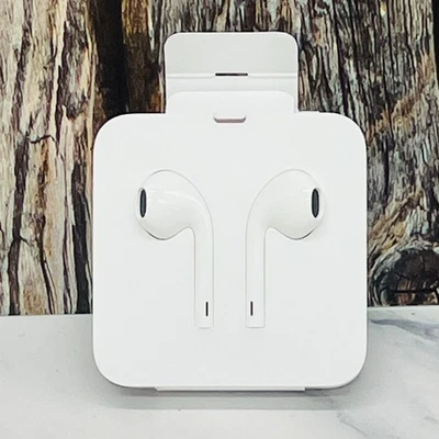Auriculares con cable originales Apple con conector Lightning, blancos nuevos Foto 1 de 4