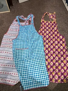 3 X Vintage Retro Kitsch Dinner Cleaner Pinny /Apron Overall XS A Patterned - Picture 1 of 8