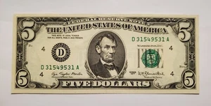 1977 $5 Federal Reserve Note Cleveland Ohio GEM UNC - Picture 1 of 3