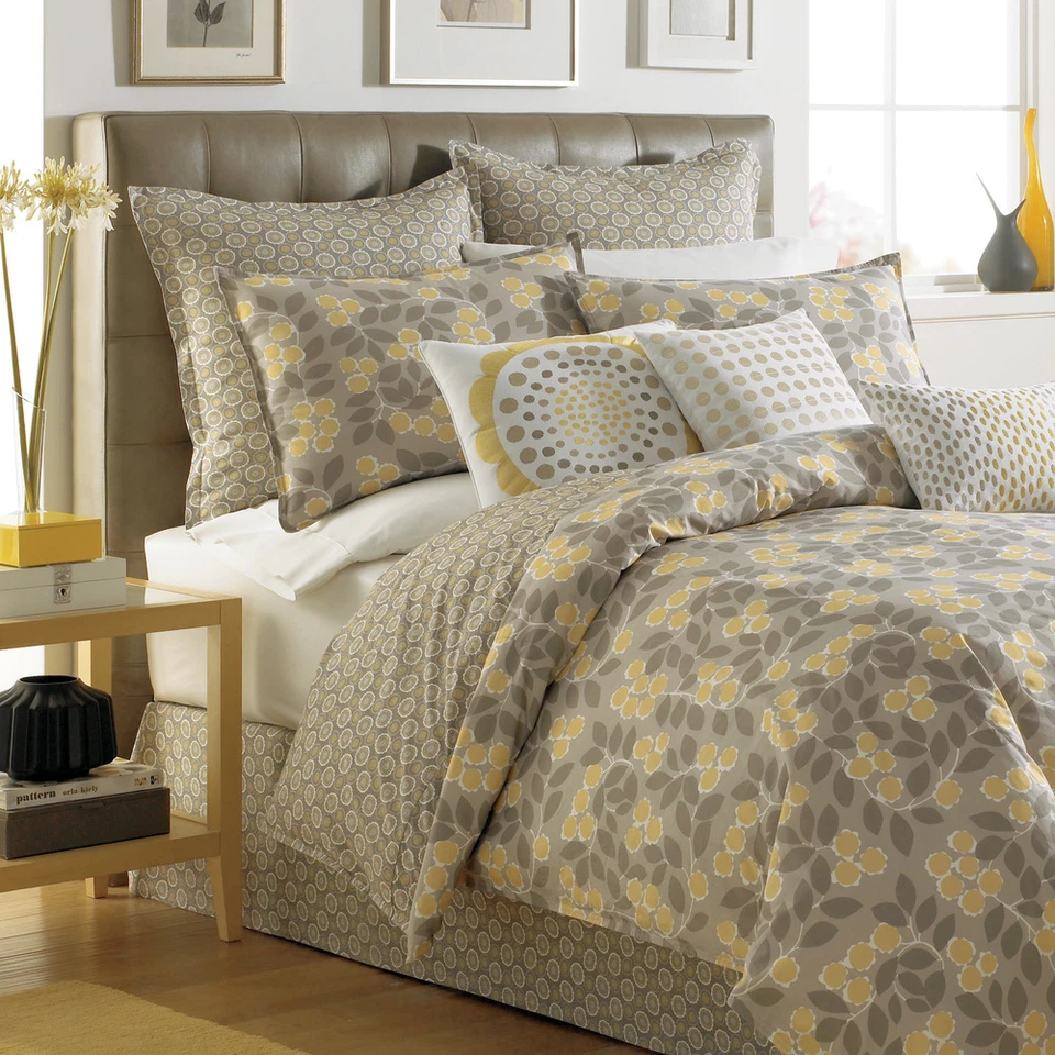 Not Neutral Garden Path Twin Duvet Set & Pillows Yellow Retro Shabby Chic Floral - Image 1 of 3