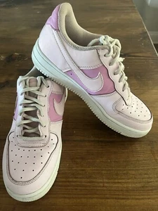 Nike Air Force 1 Damengröße 8 Schaumstoff rosa gebraucht Turnschuhe dicke Sohle - Bild 1 von 14