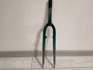 Touring Bicycle Fork 700c V-Brake Trekking Cyclocross City Bike 1"-1/8 NEW - Picture 1 of 9