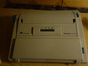 Elektrische Kofferschreibmaschine Gabriele 110 DS von Triumph-Adler - Bild 1 von 9