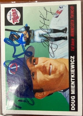 2004 Topps Heritage DOUG MIENTKIEWICZ #241 🔥 Twins 🔥 Autograph ⚾️ Auto  ⚾️ 1/2 - Image 1 of 2