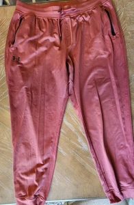 Under Armour Jogginghose Herren XXL Mokka ColdGear Reißverschlusstaschen Tapered Sweatpants - Bild 1 von 7