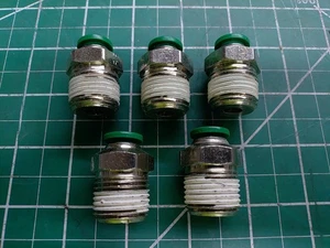 (5) Parker W68PLP-6-8 Push-to-Connect 3/8" OD Tube to Male 1/2 NPT - Picture 1 of 1