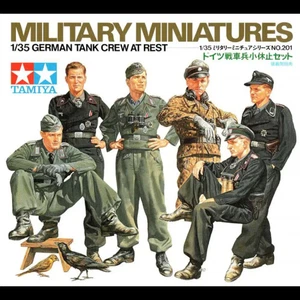 Tamiya 1:35 German Tank Crew At Rest - 35201 - Picture 1 of 3