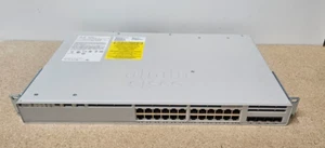 Cisco C9200L-24P-4X-E • managed PoE Switch • 24x Ports + 4 x 10 Gigabit SFP - Photo 1/1