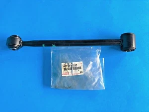Genuine Lexus Rx300 Rear Suspension Right Lower Control Arm 48710-48010 - Picture 1 of 2
