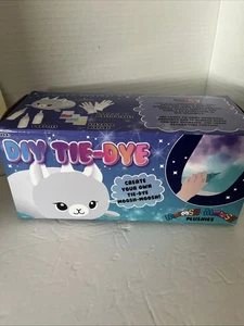 Peluche Moosh Moosh Hágalo Usted Mismo Kit Artesanal Tie-Dye-LUCY the Llamacorn Peluche Almohada Juguete - Imagen 1 de 5