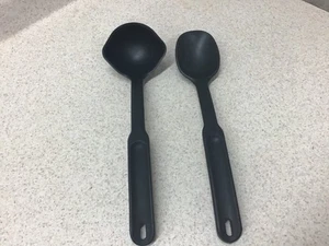 Set of 2 Pampered Chef Black Nylon Utensils Serving Ladle & Spoon Resistant 425° - Picture 1 of 4
