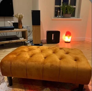 brand new quality Chesterfield plush velvet footstool with black wooden legs. - Picture 1 of 16