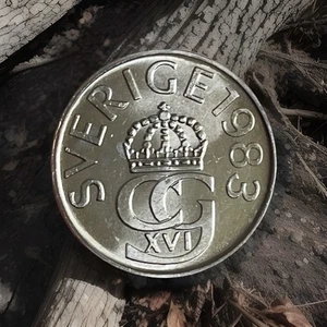 SWEDEN 1983 5 KRONOR HIGH GRADE UNCIRCULATED VERY NICE CONDITION DG2 - Picture 1 of 2