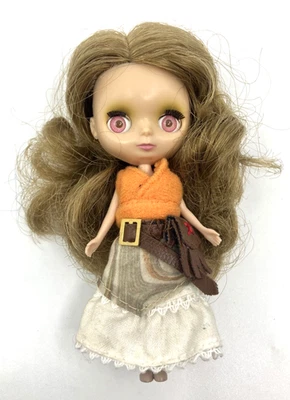 2002 Petite Blythe Bohemian Beat 4" Mini Boneca da Moda Hasbro Japão Antigo PBL-08 - Imagem 1 de 4