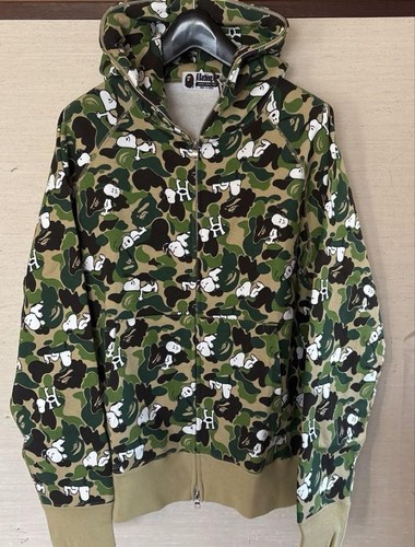 A BATHING APE (BAPE) Felpa con cappuccio mimetica Snoopy PEANUTS m719 A Bathing Ape ABC cotone verde usata