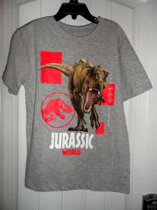 Great Jurassic World boys size M (6) gray short sleeve Jurassic World t-shirt - Picture 1 of 4