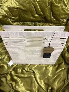 Rachel Roy weiße perlmuttfarbene Handtasche wunderschön neu mit Etikett Handarbeit elegant zart - Bild 1 von 6