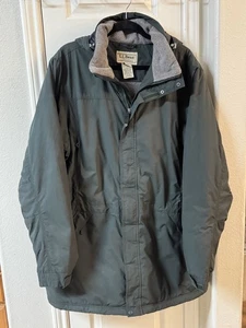 L.L.Bean Men's Green XLT Winter Coat - Picture 1 of 5