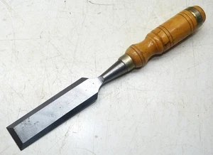 Vintage 32mm (1¼”) Bevel Edge Chisel INV18232 - Picture 1 of 5
