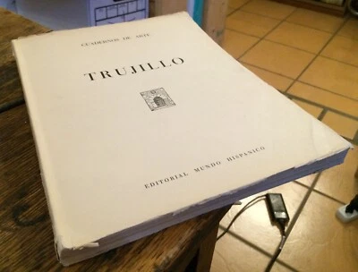 TRUJILLO Architecture PHOTOS Cuadernos de Arte 1949 Spanish/English RARE - Image 1 of 3