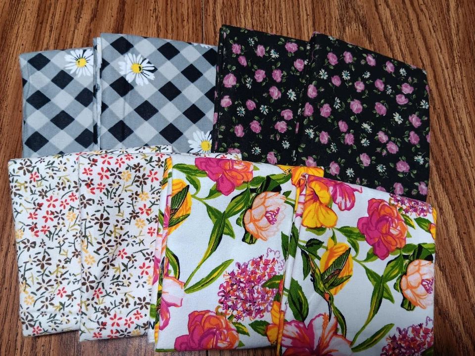 #507  8 Flannel Fat Quarters Pink Roses , Floral, Daisies, Fabric NEW PRICE - Image 1 of 1