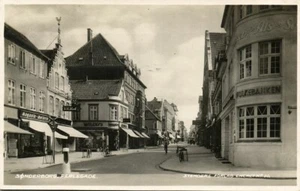 Postal RPPC de Dinamarca, SØNDERBORG, Perlegade, Folkebanken (1948) - Imagen 1 de 2