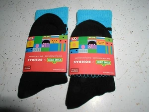 2 PAIR Bombas Sesame Street Elmo Oscar Medium Black & Blue Socks NEW - Picture 1 of 2