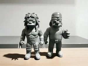 THE SIMPSONS WWF ULTIMATE WARRIOR & HULK HOGAN figure personalizzate stile SIMPSONS - Foto 1 di 2