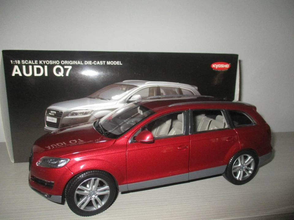 AUDI Q7 RED NO.09221R KYOSHO SCALA 1:18 - Immagine 1 di 1
