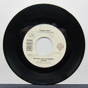 Travis Tritt - Wishful Thinking & Between An Old Memory and Me - WB 45 RPM 1994 - Imagen 1 de 2