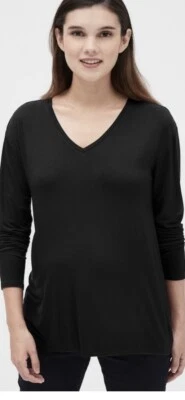 GAP Maternity Easy Long Sleeve V Neck T-Shirt, Black, Size Small, NEW - Image 1 of 3