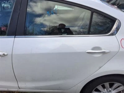 Puerta trasera izquierda conductor sedán se adapta a 14-16 FORTE 1013415 Foto 1 de 4