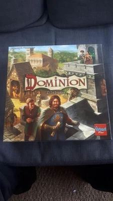 Dominion L'Intrigue - version française - jeu de société - Photo 1/2