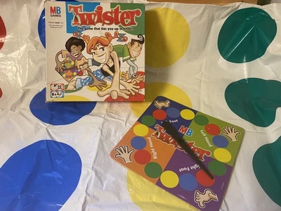Twister Game by MB Games Vintage 2004 (6+) Complete Family Party Game - Image 1 of 4