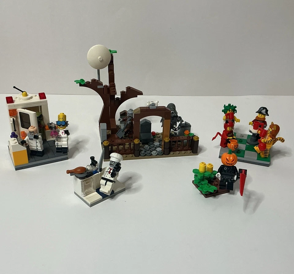 Lego Monster Fighter/Spooky MOC Display Lot ~ Cemetery, Mad Scientist, Zombie, + - Image 1 of 4