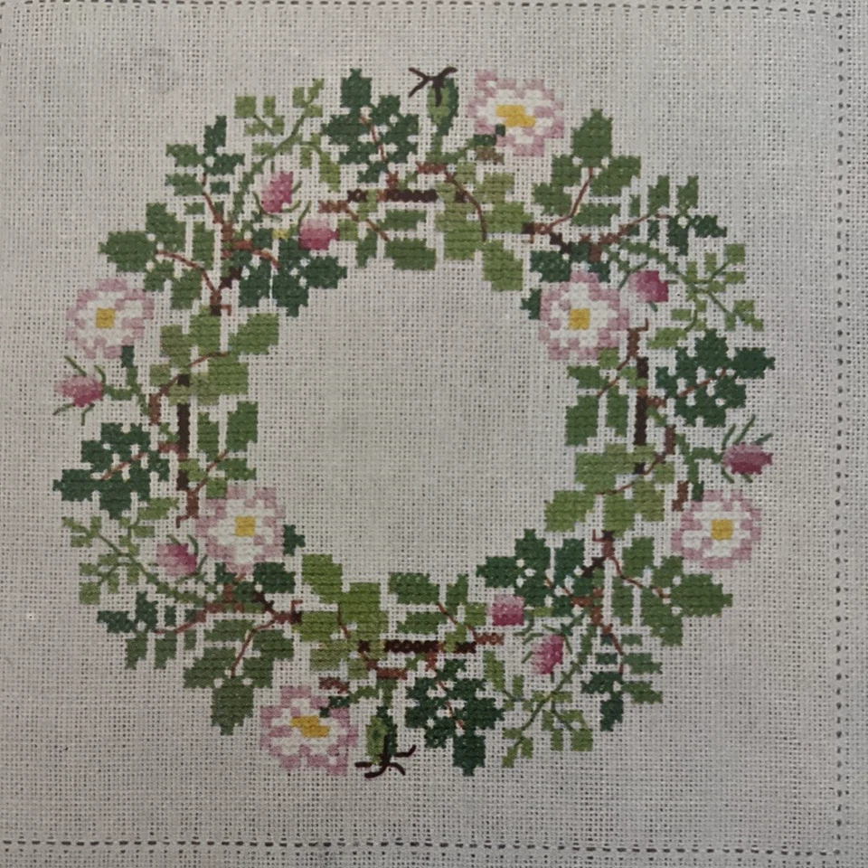 Vintage Danish Embroidery Flower Design DOG ROSE WREATH Embroidery Pattern 5x5 - Image 1 of 1