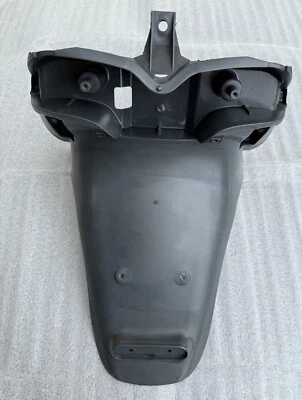 298136 Porta Targa Para Spruzzi Originale Gilera Runner 50-125-180-200 Codice D - Immagine 1 di 4