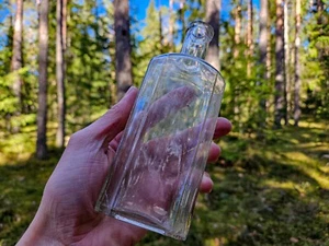 WWI ORIGINAL GERMAN ALCOHOL LIQUOR CLEAR GLASS BOTTLE from CHRISTMAS BATTLES - Picture 1 of 5