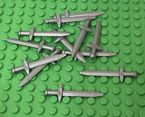 Lego 12 Pieces Flat Silver Greatsword / Castle/Vikings Mini Figures Sword Weapon - Picture 1 of 1