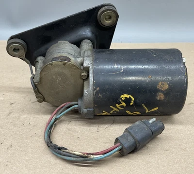 1978 1979 1980 1981 1982 1983 Mercury Capri Windshield Wiper Motor - Image 1 of 4