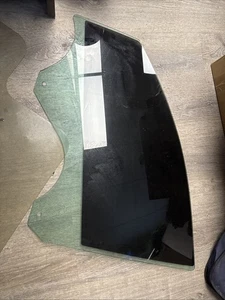 2018 GM ACADIA DRIVER FRONT GLASS - Bild 1 von 4