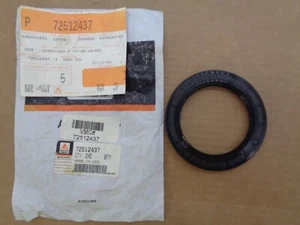 AGCO SEAL,OIL - 72512437 BX6 - Picture 1 of 4