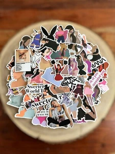🍀 50 Ariana Grande-Design Aufkleber Sticker für z.B. Laptop Handy Skateboard - Bild 1 von 1