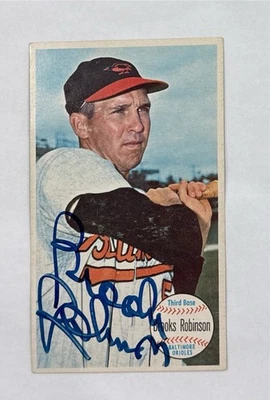 Brooks Robinson (HOF) - 1964 Topps Giant Autographed Baseball Card – Orioles - Image 1 of 2
