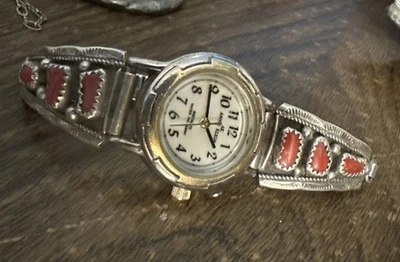 ANNE KLEIN PIEDRAS ESTERLINA Y CORALINAS PERSONALIZADAS RESISTENTES AL AGUA A 100 PIES ORIGINALES Foto 1 de 4